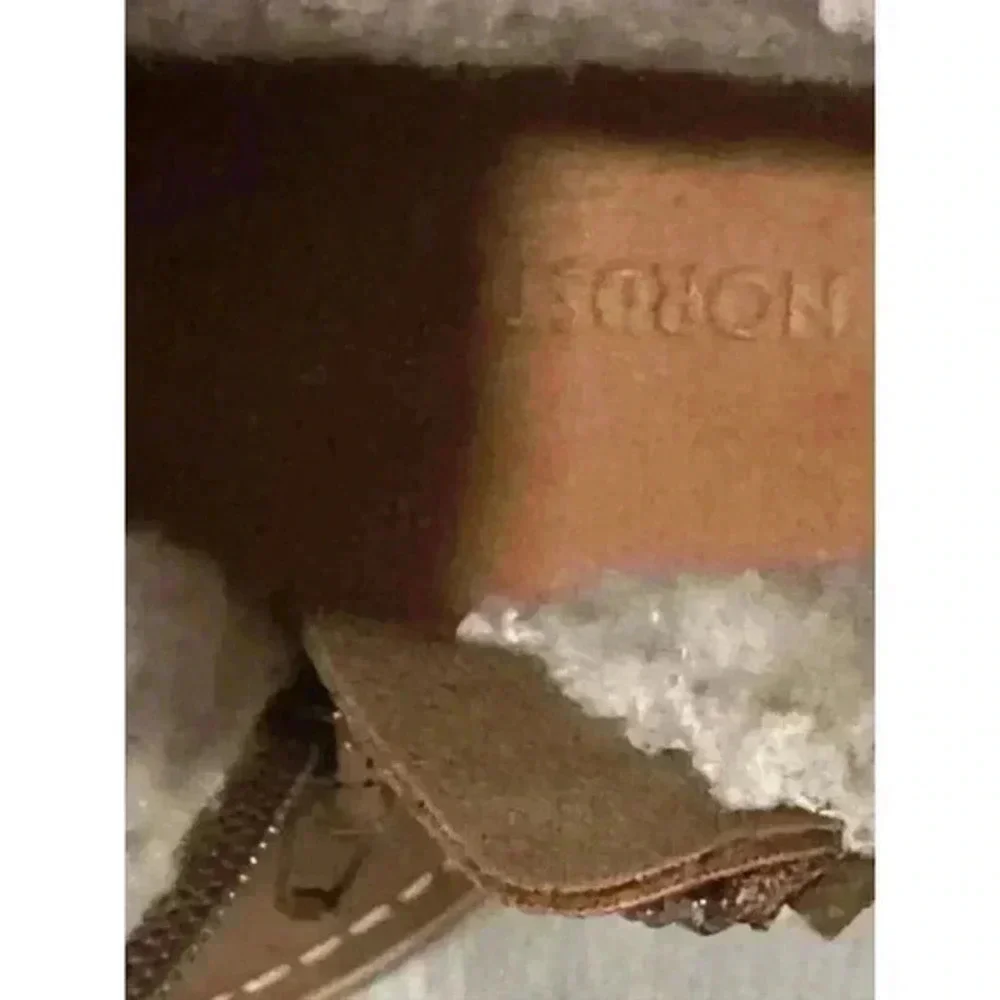 Nordstrom kids warm shoes size 13‎ brown